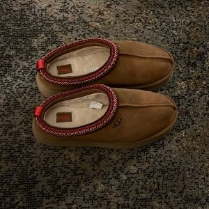 UGG Tazz Chestnut Size 12